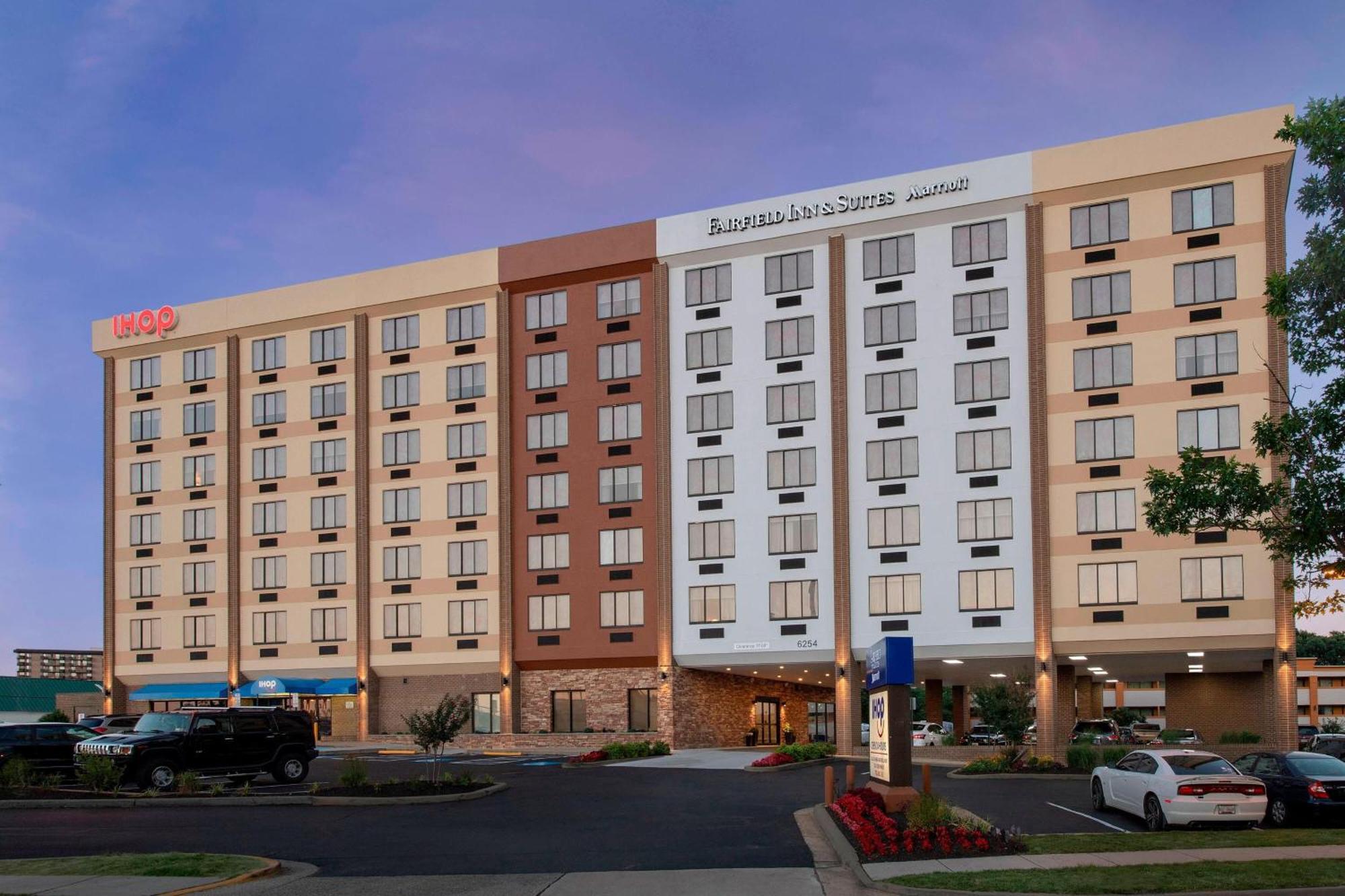 Fairfield Inn & Suites By Marriott Alexandria West/Mark Center Extérieur photo
