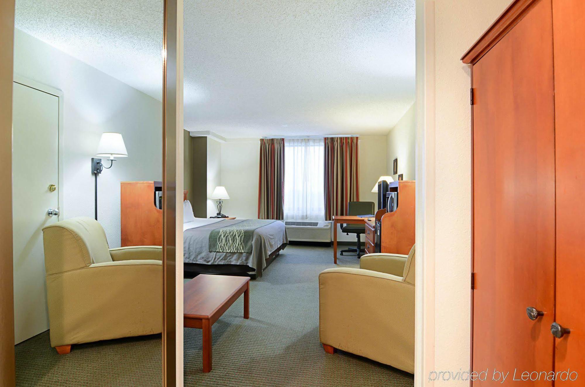 Fairfield Inn & Suites By Marriott Alexandria West/Mark Center Extérieur photo