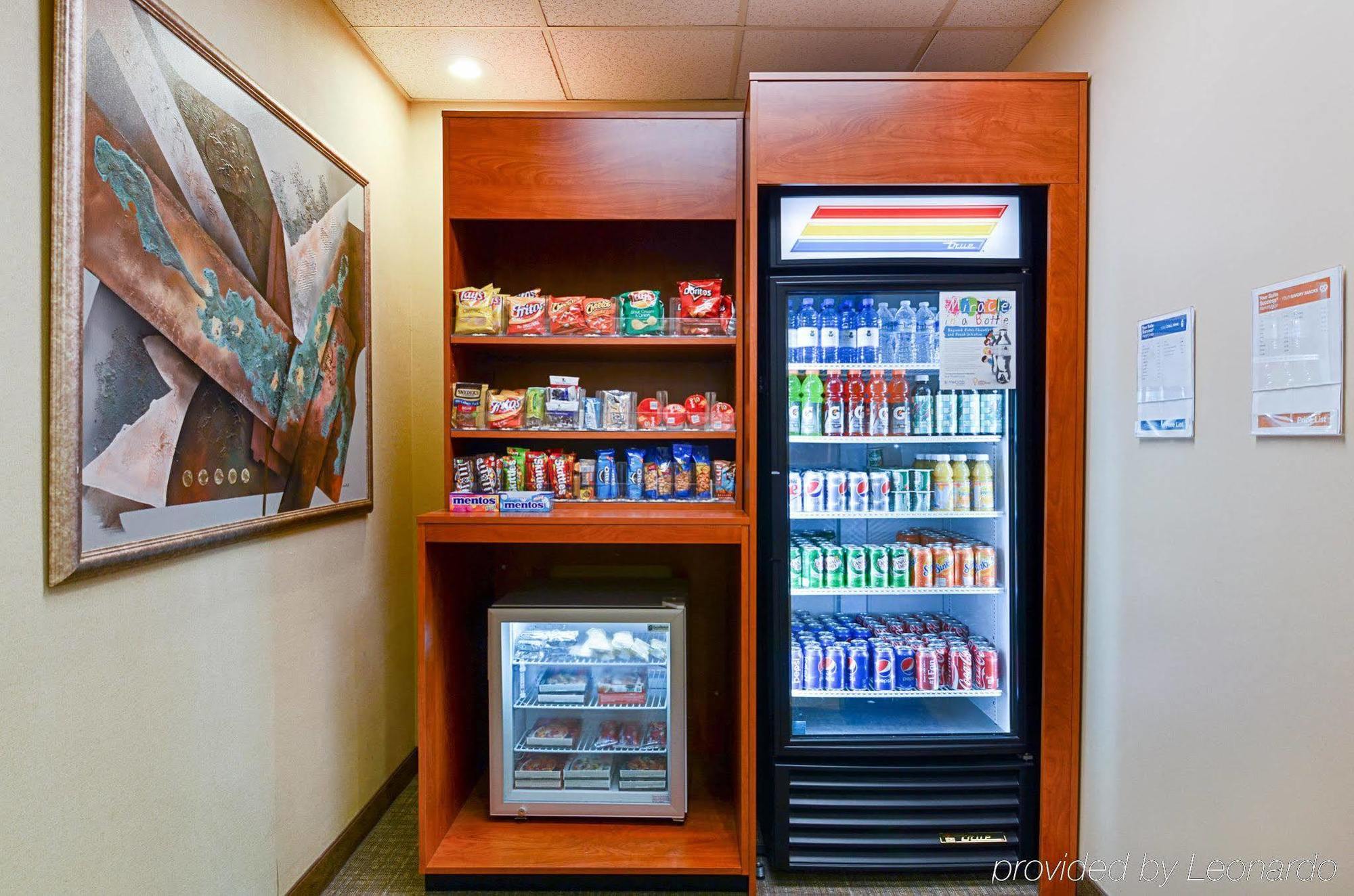 Fairfield Inn & Suites By Marriott Alexandria West/Mark Center Extérieur photo