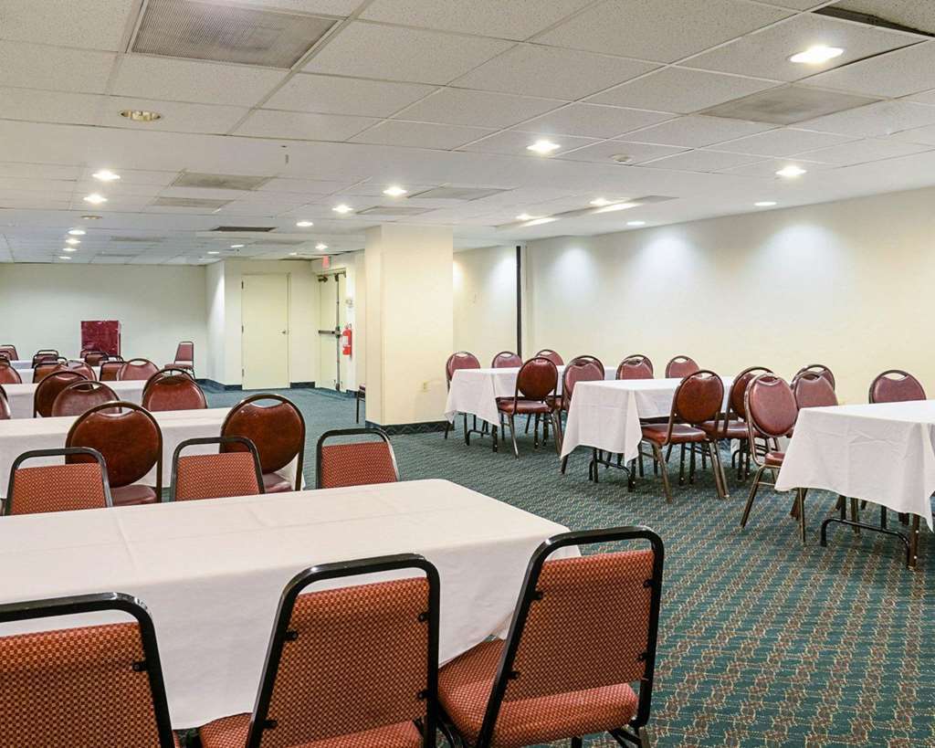 Fairfield Inn & Suites By Marriott Alexandria West/Mark Center Extérieur photo